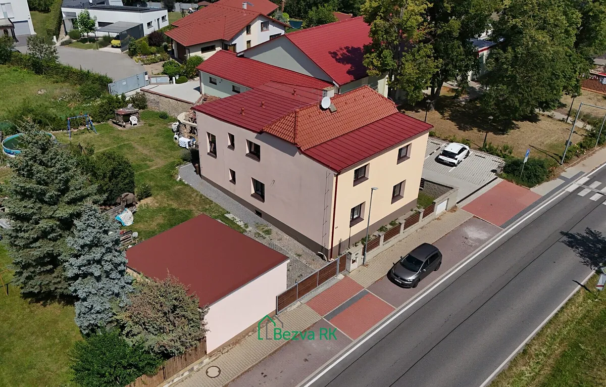 Prodej rodinného domu 250 m², pozemek 843 m²